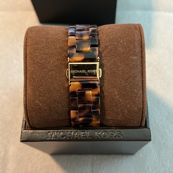 Michael Kors Tortoise Ritz Watch - Picture 2 of 3